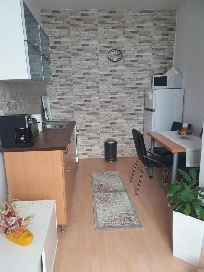 Апартаменты Sunset Apartament Брашов Экстерьер фото